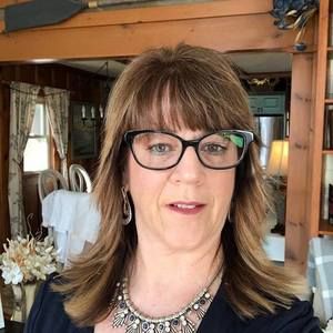 Meet your Posher, Donna